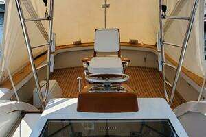 1985 Rybovich 32 Express Walkaround Sportfish thumbnail 19