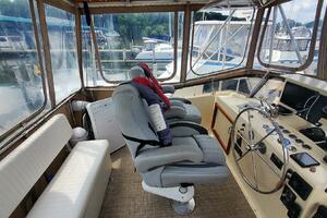 Flybridge Port