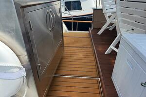 Sundeck Passageway Starboard
