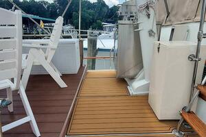 Sundeck Passageway Port