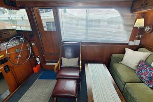 Main Cabin Starboard