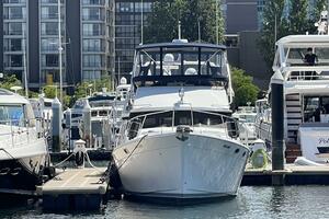 Miss Mary 38ft Bayliner Yacht For Sale