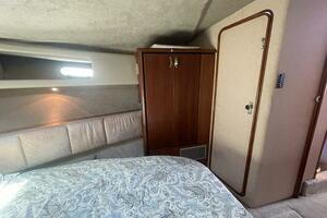 Miss Mary 38ft Bayliner Yacht For Sale