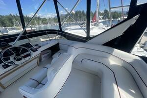 Miss Mary 38ft Bayliner Yacht For Sale