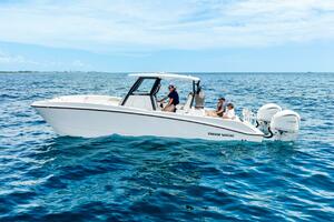 28ft Twin Vee Yacht For Sale