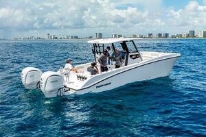 28ft Twin Vee Yacht For Sale