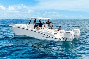 28ft Twin Vee Yacht For Sale