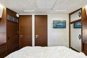2020 Prestige 520 Flybridge thumbnail 36