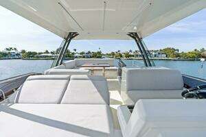 2020 Prestige 520 Flybridge thumbnail 54