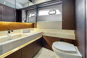 2020 Prestige 520 Flybridge thumbnail 30