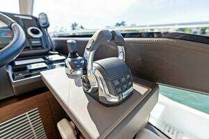 2020 Prestige 520 Flybridge thumbnail 19