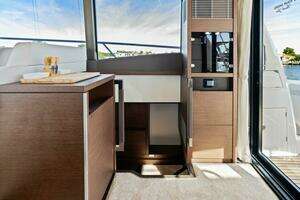 2020 Prestige 520 Flybridge thumbnail 21
