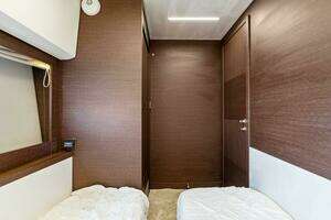 2020 Prestige 520 Flybridge thumbnail 40