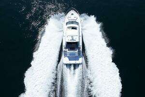 2021 Cruisers Yachts thumbnail 66