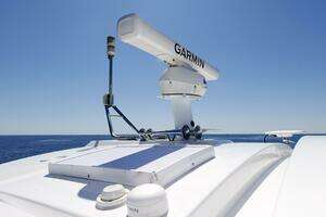 2021 Cruisers Yachts thumbnail 53