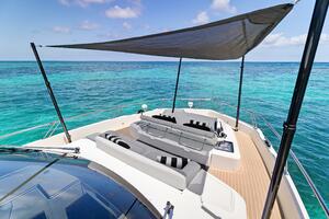 Foredeck Lounge