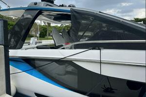 42FT (12.8M) AZIMUT Worth Avenue Yachts