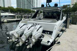 2022 Azimut Verve 42 thumbnail 2