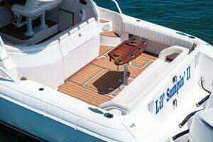 2015 Intrepid 430 Sport Yacht thumbnail 9