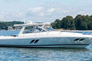 2015 Intrepid 430 Sport Yacht thumbnail 1