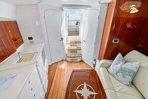 2015 Intrepid 430 Sport Yacht thumbnail 27