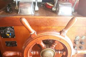 LELE WAI 34ft CHB Yacht For Sale