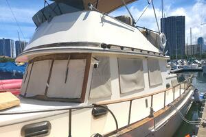 LELE WAI 34ft CHB Yacht For Sale