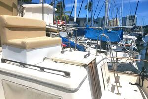 LELE WAI 34ft CHB Yacht For Sale