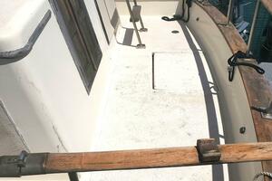 LELE WAI 34ft CHB Yacht For Sale