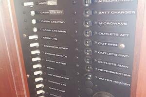 LELE WAI 34ft CHB Yacht For Sale