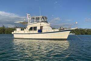 1980 Hatteras 42LRC thumbnail 1