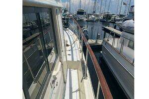 1980 Hatteras 42LRC thumbnail 27
