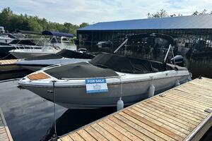 23ft Monterey Yacht For Sale