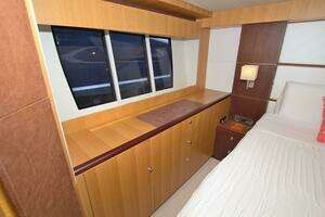 2015 Dyna Yachts 60 Pilothouse Motoryacht thumbnail 70
