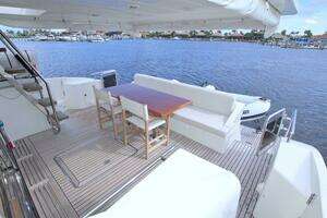 2015 Dyna Yachts 60 Pilothouse Motoryacht thumbnail 30