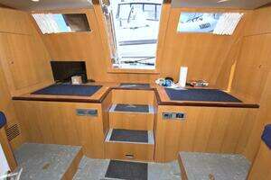 2015 Dyna Yachts 60 Pilothouse Motoryacht thumbnail 79