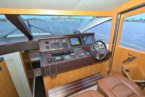 2015 Dyna Yachts 60 Pilothouse Motoryacht thumbnail 48