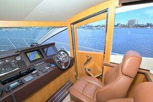 2015 Dyna Yachts 60 Pilothouse Motoryacht thumbnail 49