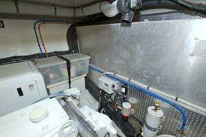 2015 Dyna Yachts 60 Pilothouse Motoryacht thumbnail 94
