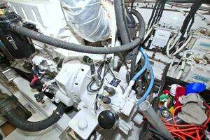 2015 Dyna Yachts 60 Pilothouse Motoryacht thumbnail 104