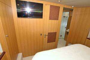 2015 Dyna Yachts 60 Pilothouse Motoryacht thumbnail 63