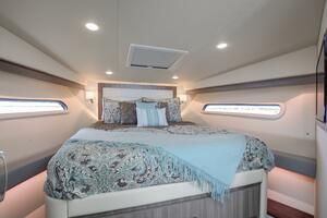 Regal XO 38 Lady G- Stateroom