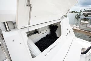 Regal XO 38 Lady G- Storage