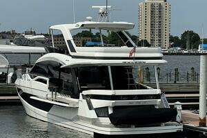 Joie De Vivre 2024 Galeon 640 Fly Yacht For Sale in Bay Harbor MI