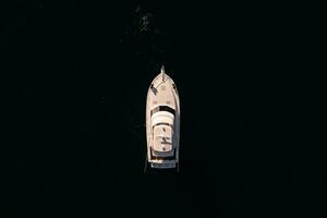 2002 Riviera 40 Flybridge - SKIESTA