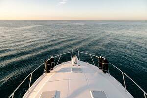 2002 Riviera 40 Flybridge - SKIESTA - Bow