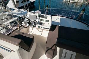 2017 Prestige 460 Flybridge- 