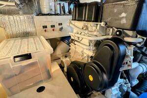 2005 Cruisers Yachts 540 Express thumbnail 73
