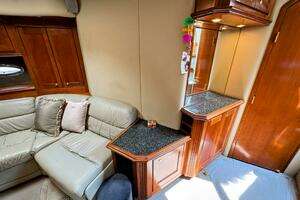 2005 Cruisers Yachts 540 Express thumbnail 39