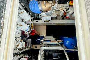 2005 Cruisers Yachts 540 Express thumbnail 58